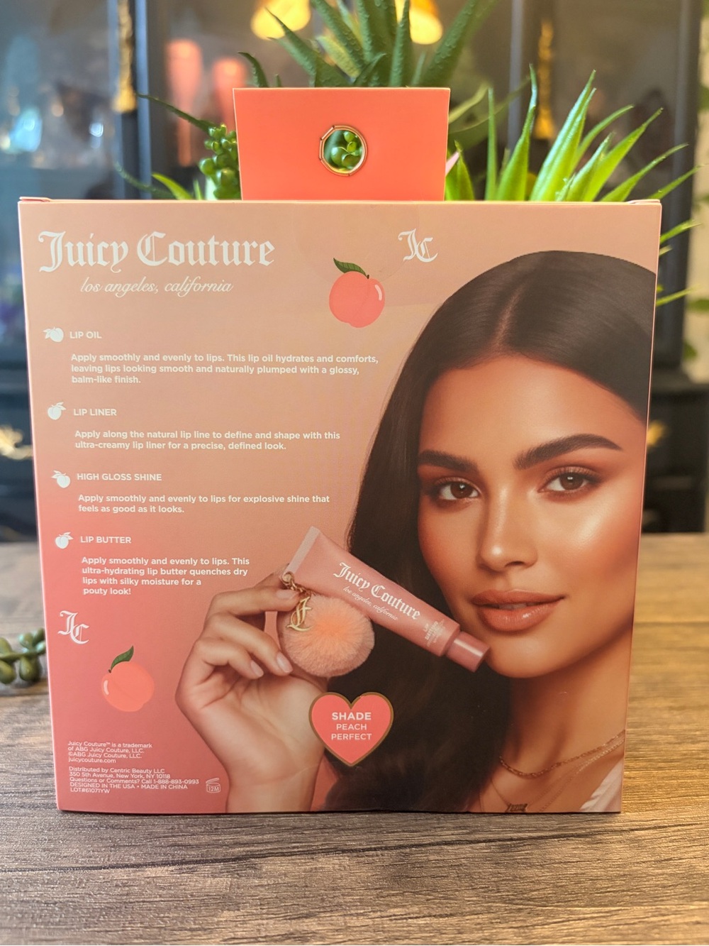 Juicy Couture Peach Perfect Total Lip Kit with fuzzy Charm - Picture 8 of 9